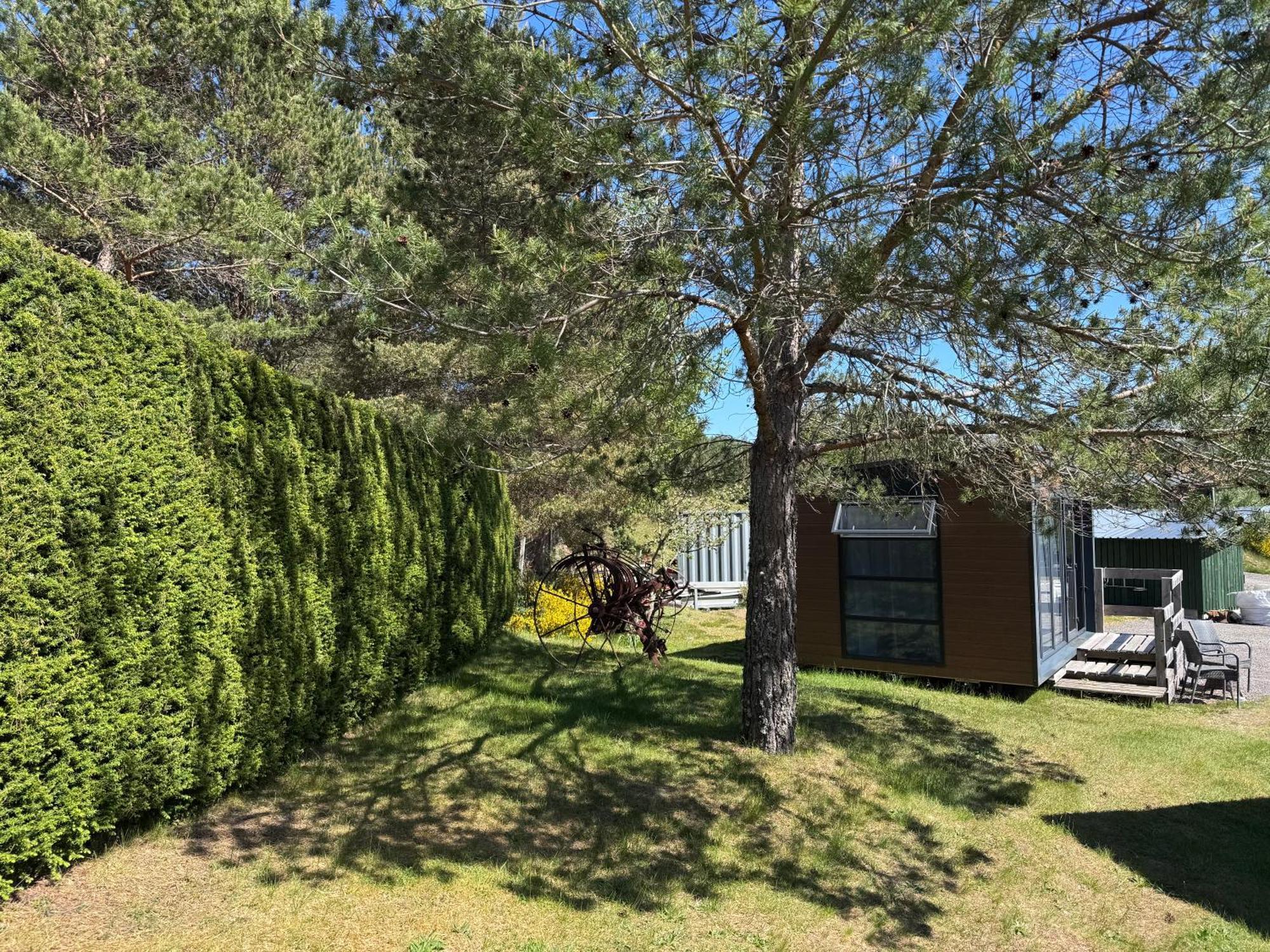 The Garden Room Tiny House Bed And Breakfast Stay Glenmoriston エクステリア 写真